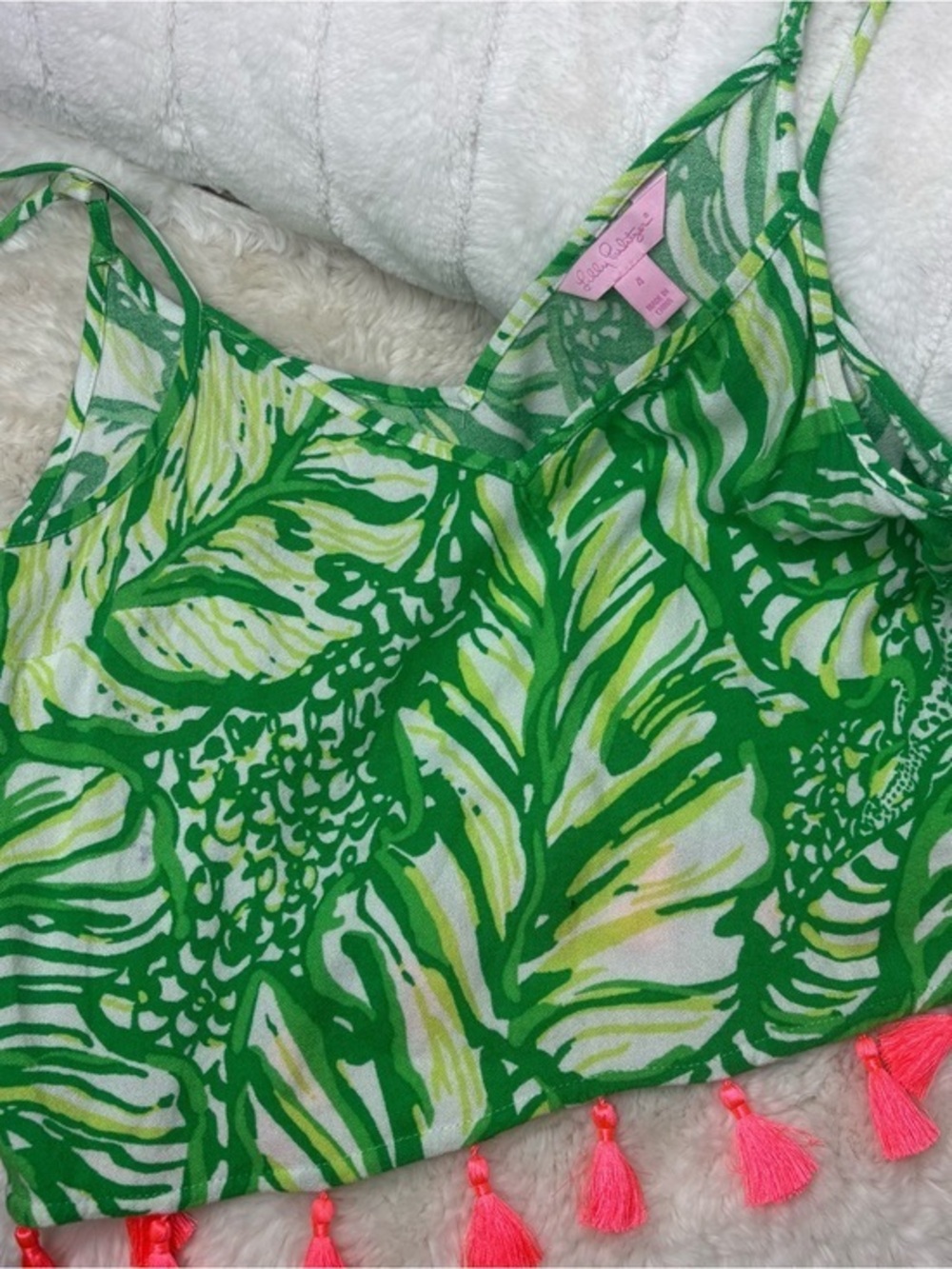 Lilly Pulitzer Green and White Tropical Print Tank with Pink Tag